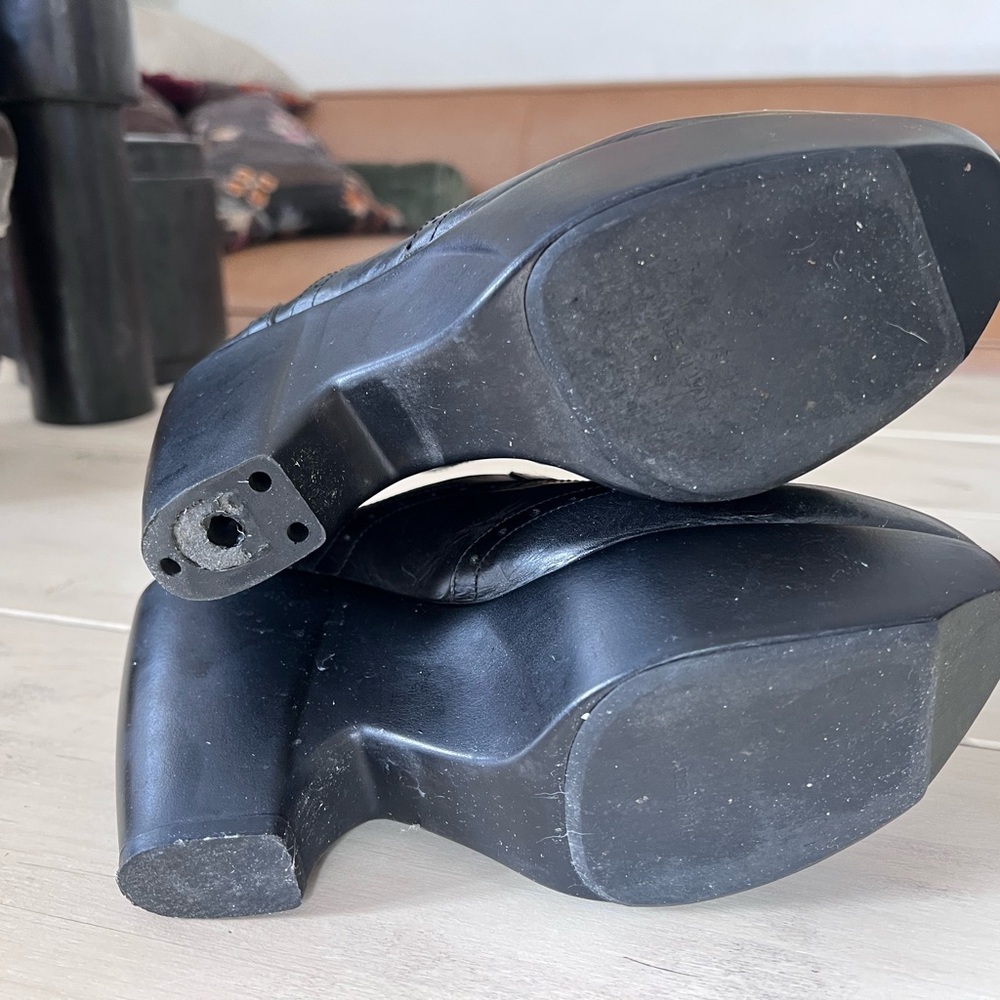 Marni Wing Tip Clogs - Picture 5 of 6